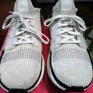 Adidas Ultra Boost Men's 9.5